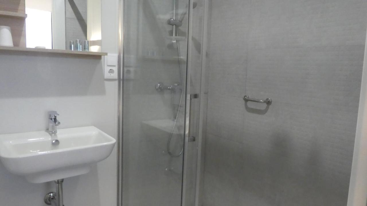 Plaza Pombo B&B - Hostal Сантандер Екстериор снимка