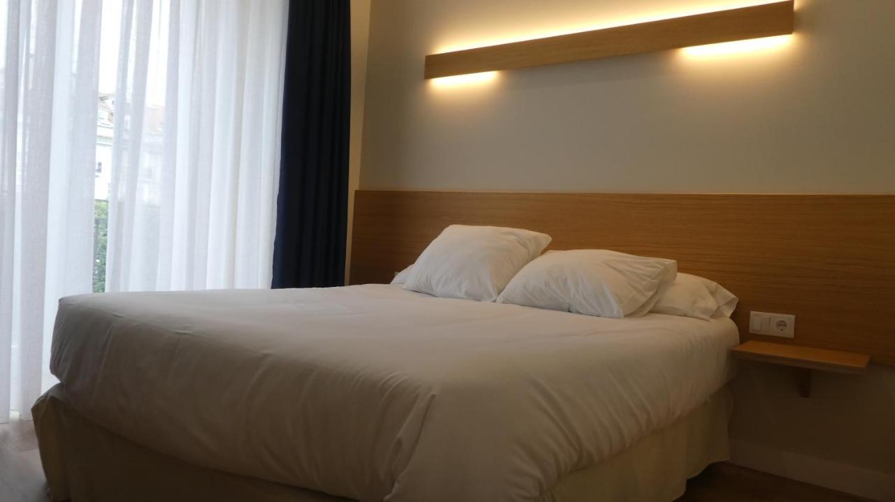 Plaza Pombo B&B - Hostal Сантандер Екстериор снимка
