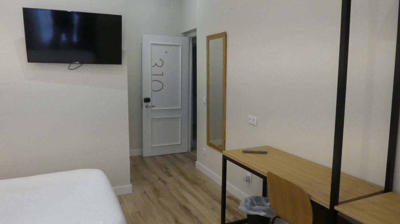 Plaza Pombo B&B - Hostal Сантандер Екстериор снимка