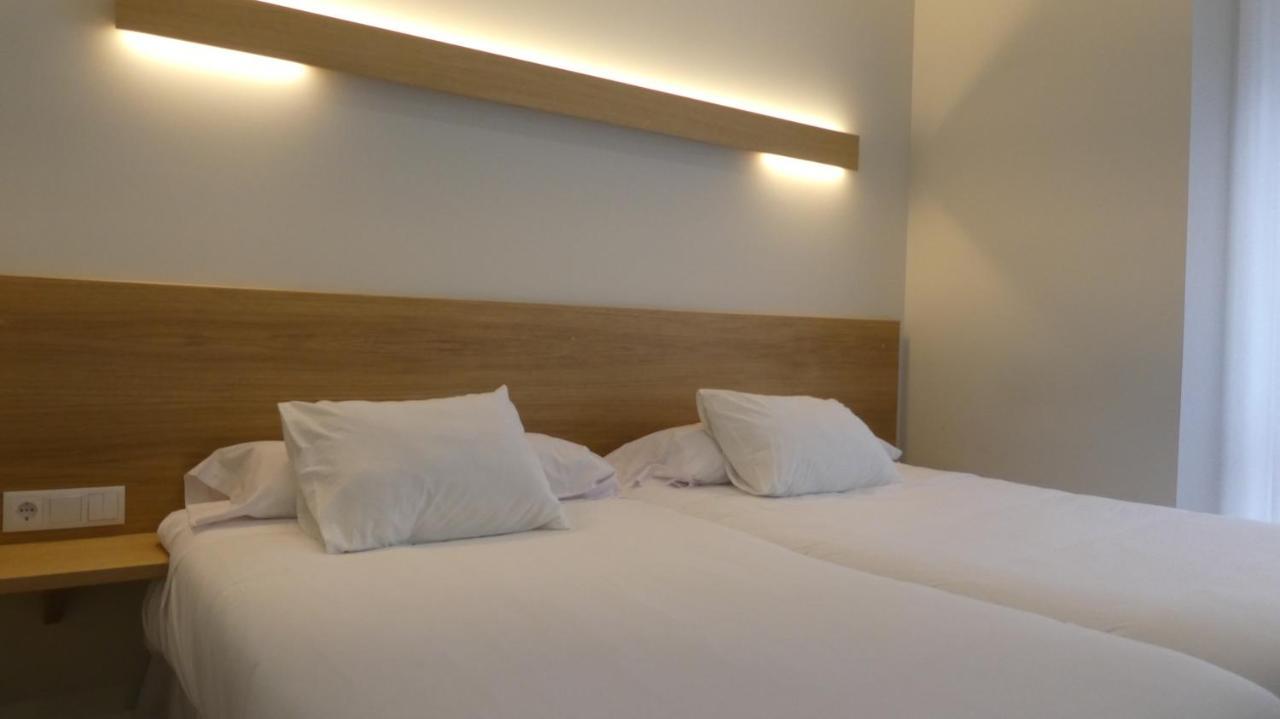 Plaza Pombo B&B - Hostal Сантандер Екстериор снимка