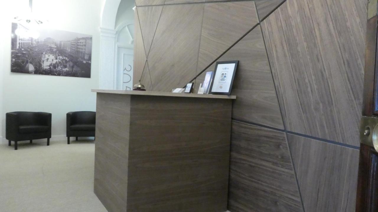 Plaza Pombo B&B - Hostal Сантандер Екстериор снимка