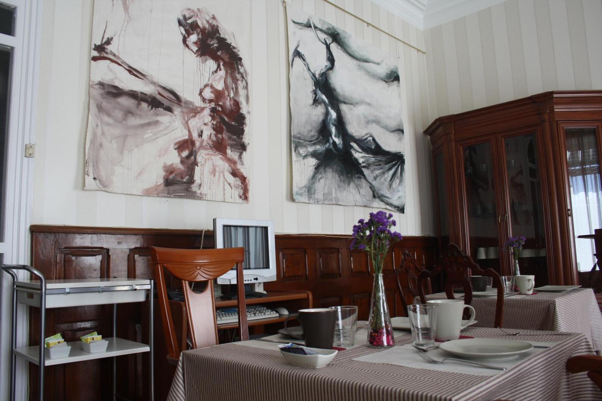 Plaza Pombo B&B - Hostal Сантандер Екстериор снимка